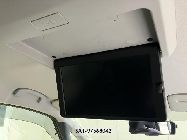 Nissan SERENA 2018-11 8368613-11