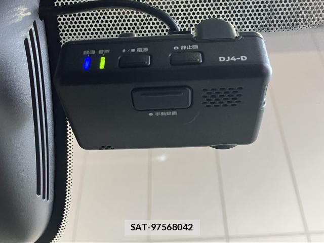 Nissan SERENA 2018-11 8368613-12