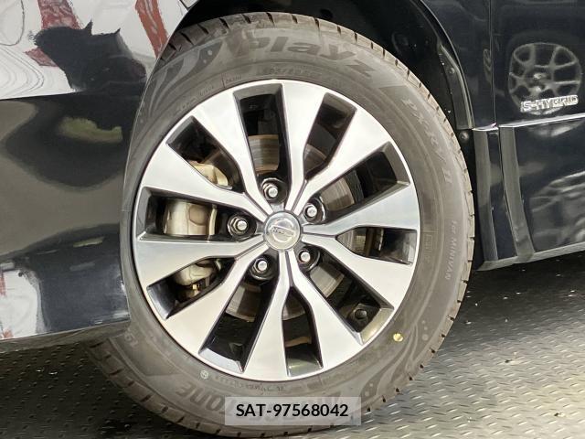 Nissan SERENA 2018-11 8368613-3