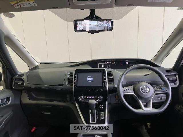 Nissan SERENA 2018-11 8368613-5