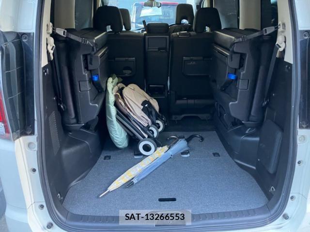Nissan SERENA 2017-06 8368632-10