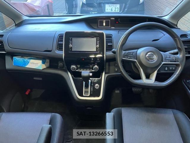 Nissan SERENA 2017-06 8368632-16