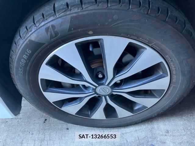 Nissan SERENA 2017-06 8368632-8