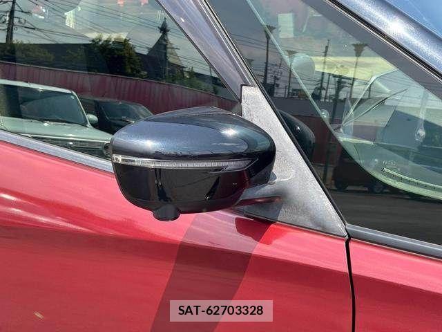 Nissan SERENA 2017-03 8368625-24