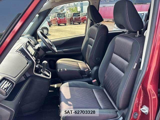 Nissan SERENA 2017-03 8368625-25