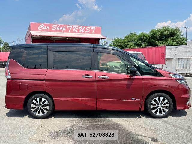Nissan SERENA 2017-03 8368625-2
