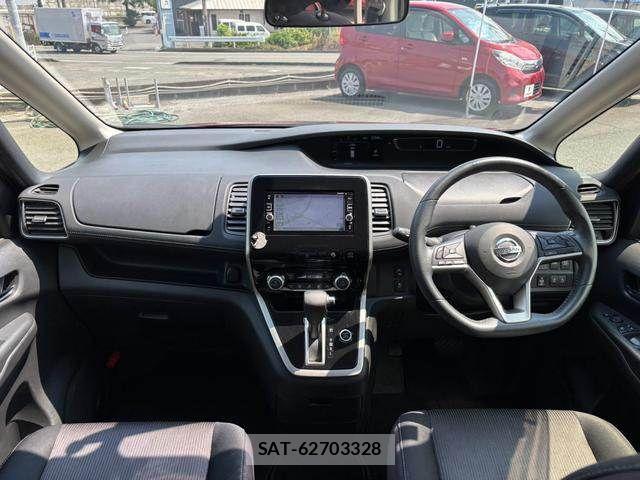 Nissan SERENA 2017-03 8368625-8