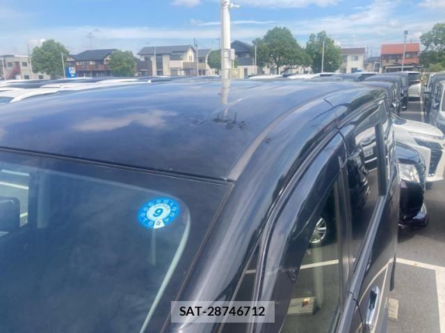 Nissan SERENA 2017-05 8368643-10