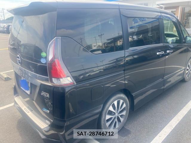 Nissan SERENA 2017-05 8368643-5