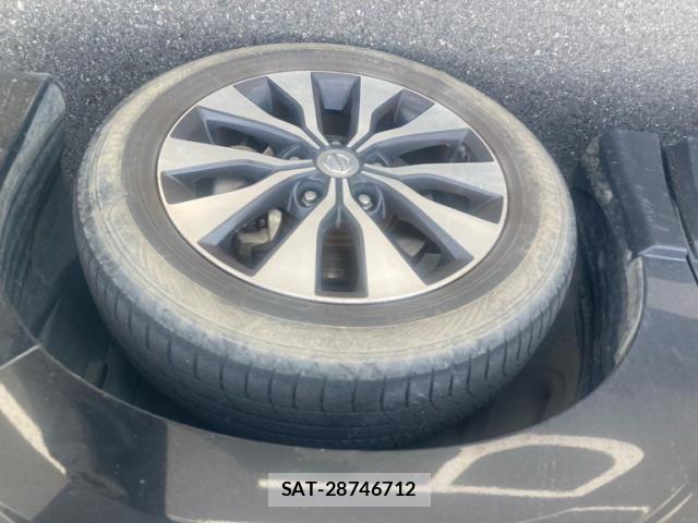 Nissan SERENA 2017-05 8368643-6