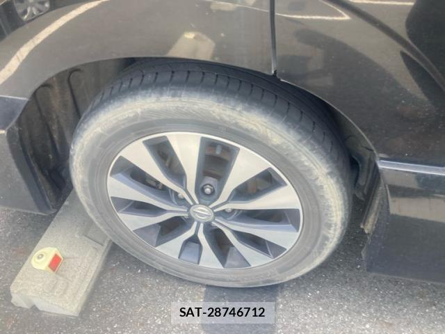 Nissan SERENA 2017-05 8368643-7