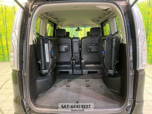 Nissan SERENA 2014-03 8368641-10
