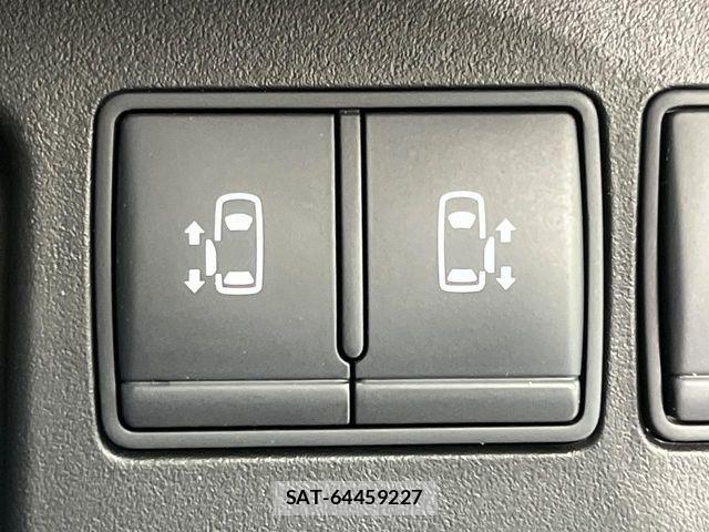 Nissan SERENA 2014-03 8368641-2