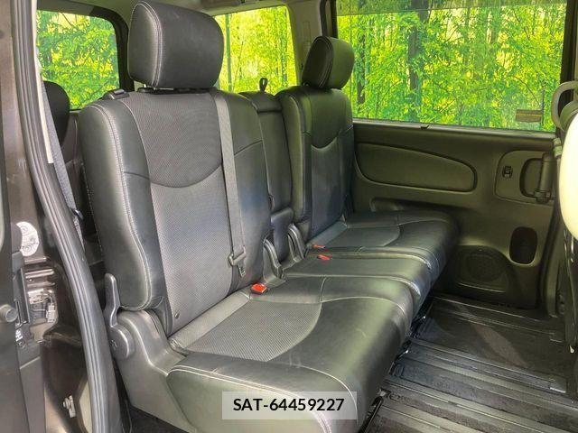Nissan SERENA 2014-03 8368641-8