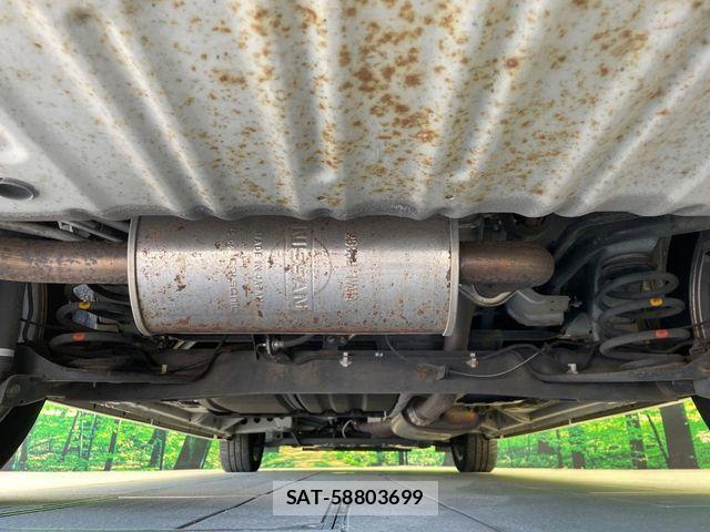 Nissan SERENA 2015-08 8368634-18