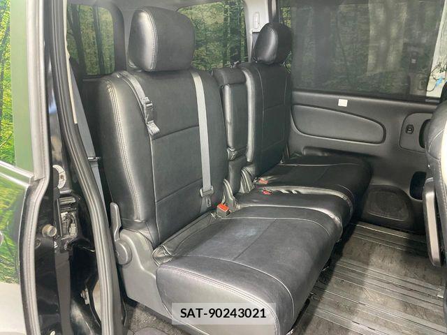 Nissan SERENA 2014-01 8368631-9