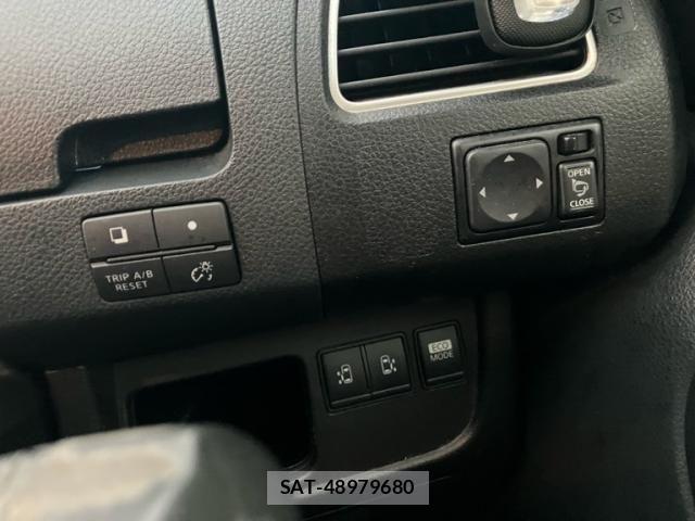 Nissan SERENA 2013-02 8368650-16