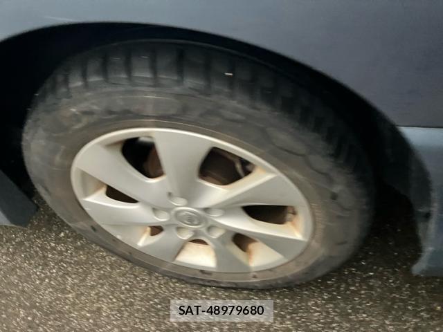 Nissan SERENA 2013-02 8368650-5