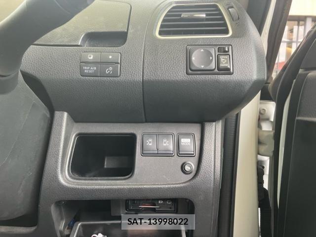 Nissan SERENA 2013-08 8368652-16
