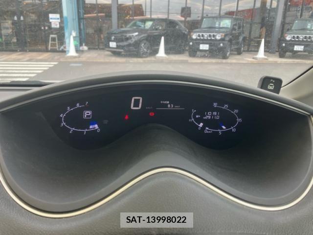 Nissan SERENA 2013-08 8368652-17