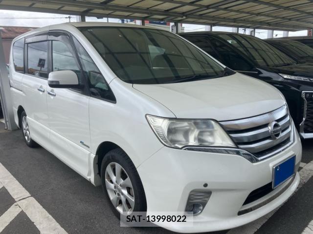 Nissan SERENA 2013-08 8368652-2