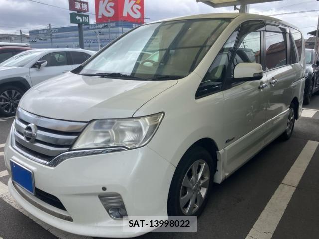 Nissan SERENA 2013-08 8368652-5