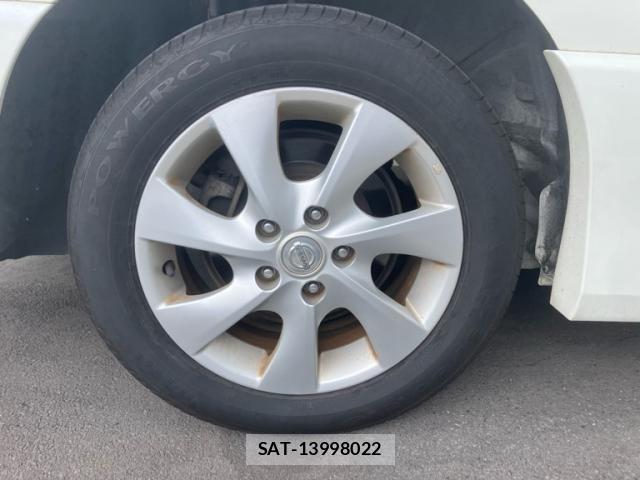 Nissan SERENA 2013-08 8368652-8