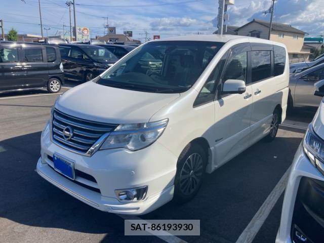 Nissan SERENA 2015-08 8368657-0