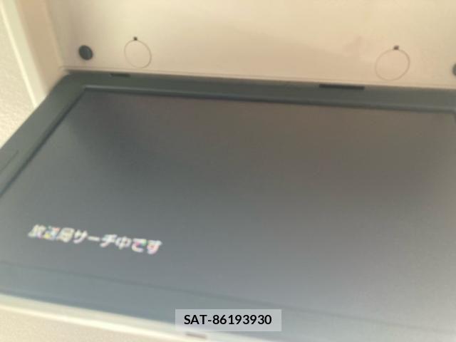 Nissan SERENA 2015-08 8368657-20