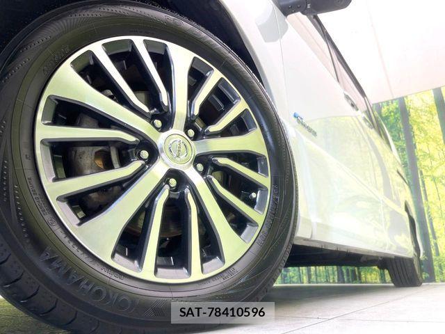 Nissan SERENA 2015-09 8368626-13