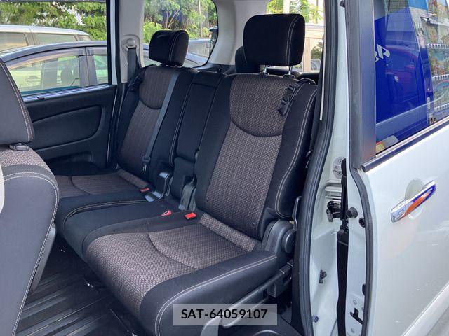 Nissan SERENA 2014-06 8368644-4
