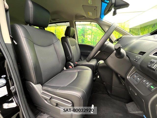 Nissan SERENA 2016-05 8368629-6