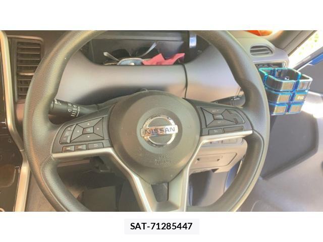 Nissan SERENA 2018-03 8368646-23
