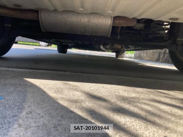 Nissan SERENA 2016-07 8368658-9