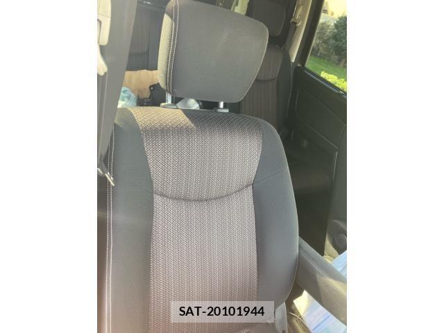 Nissan SERENA 2016-07 8368658-26