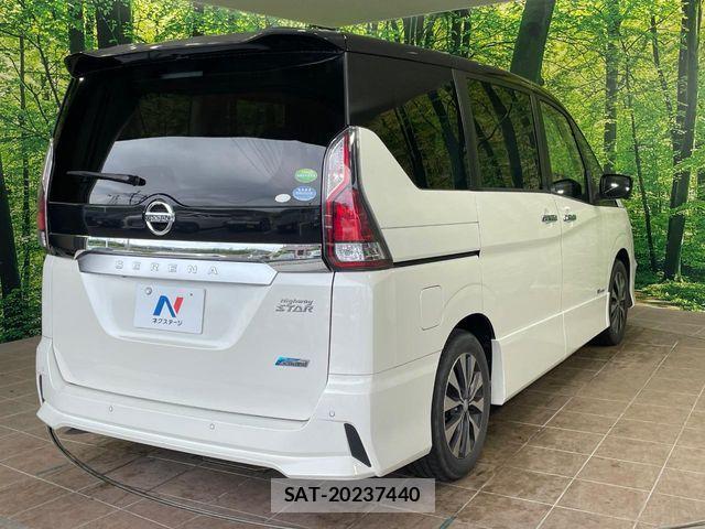 Nissan SERENA 2018-01 8368614-17