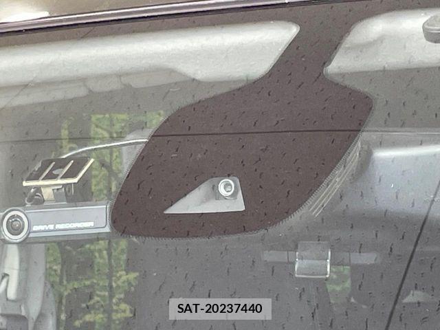 Nissan SERENA 2018-01 8368614-4