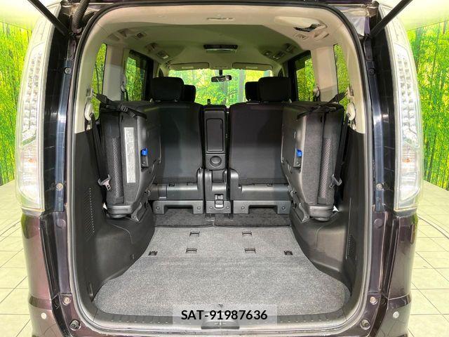 Nissan SERENA 2013-09 8368645-10