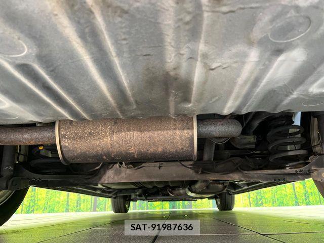 Nissan SERENA 2013-09 8368645-18