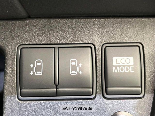 Nissan SERENA 2013-09 8368645-5