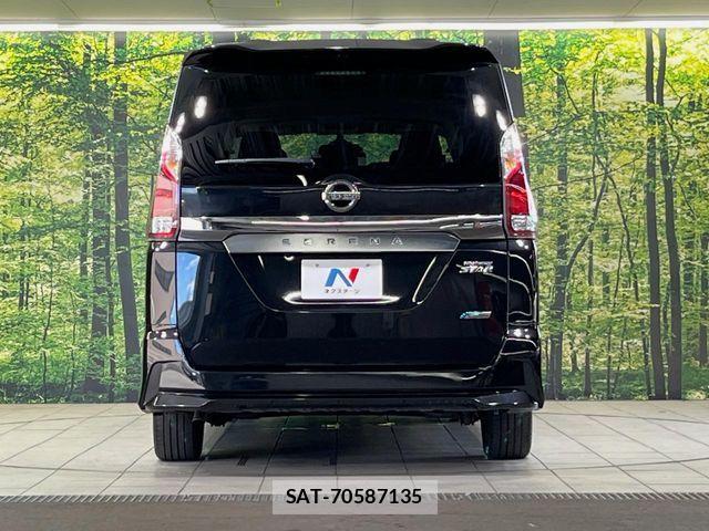 Nissan SERENA 2017-12 8368622-14