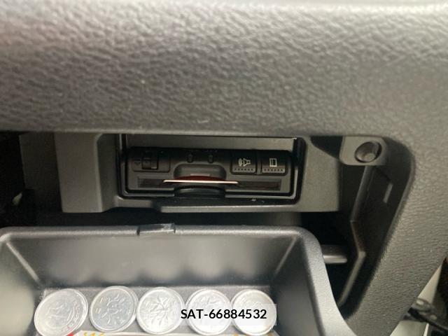 Nissan SERENA 2019-01 8368633-19