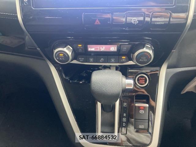 Nissan SERENA 2019-01 8368633-26