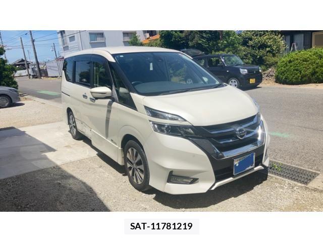 Nissan SERENA 2017-08 8368647-0