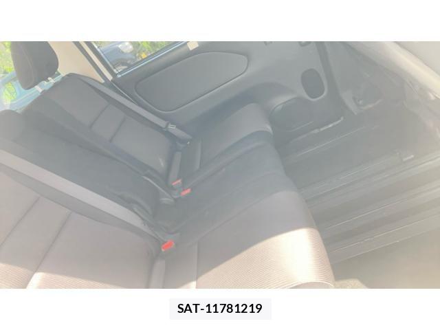 Nissan SERENA 2017-08 8368647-11