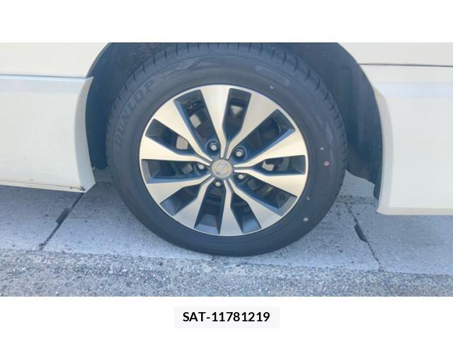 Nissan SERENA 2017-08 8368647-17