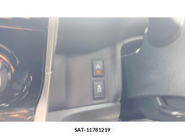 Nissan SERENA 2017-08 8368647-23