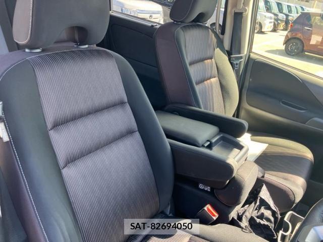 Nissan SERENA 2016-08 8368639-9