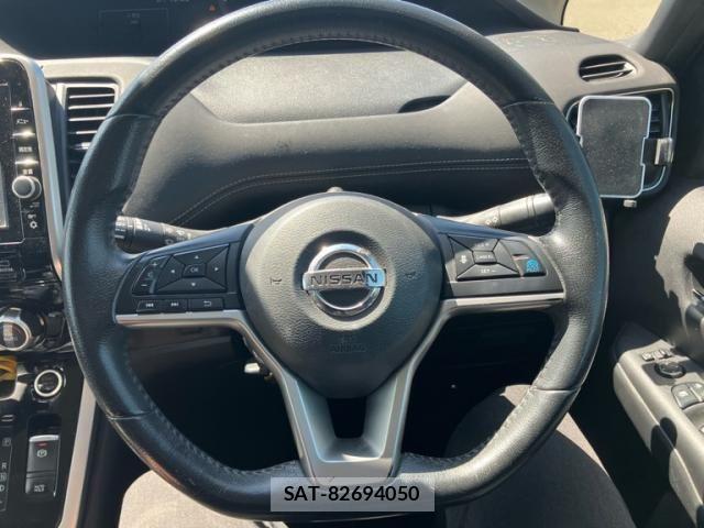 Nissan SERENA 2016-08 8368639-14