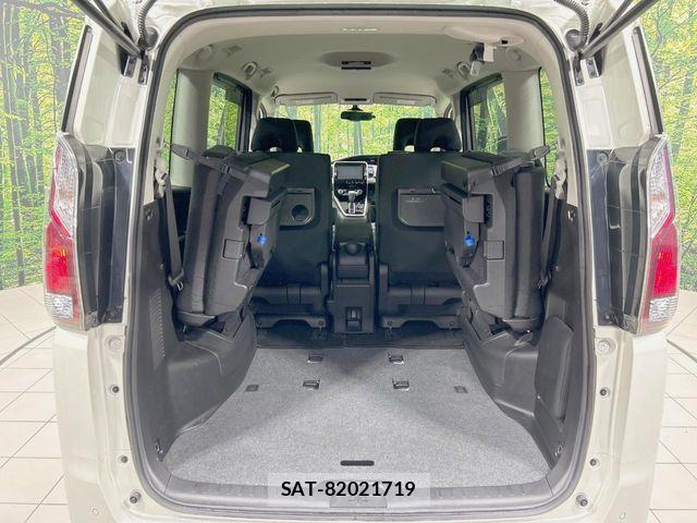 Nissan SERENA 2018-04 8368627-10
